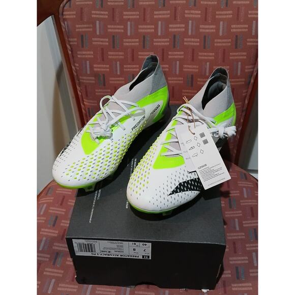 New Men's 7 Women's 8 Adidas Predator Accuracy .1 Firm Ground Soccer Cleat - Picture 2 of 11